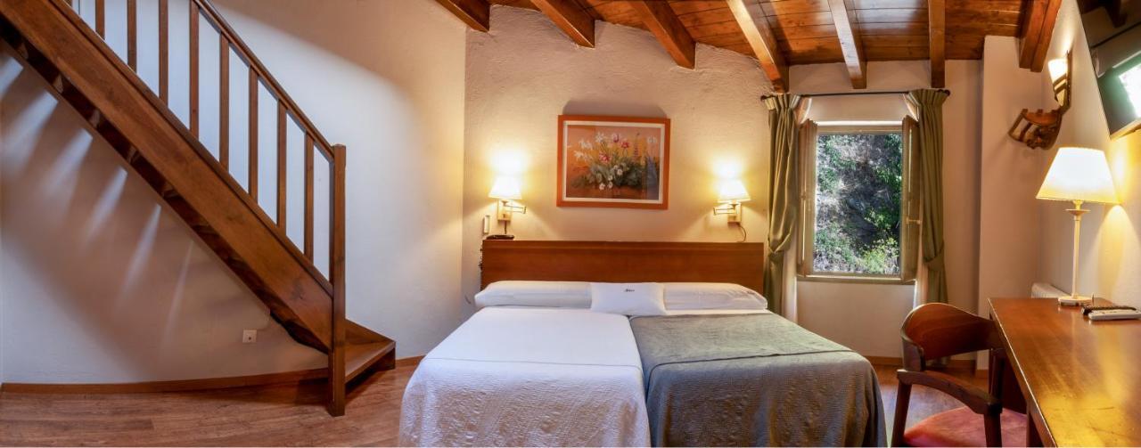 Hotel Fonda Merce Llivia Exterior foto