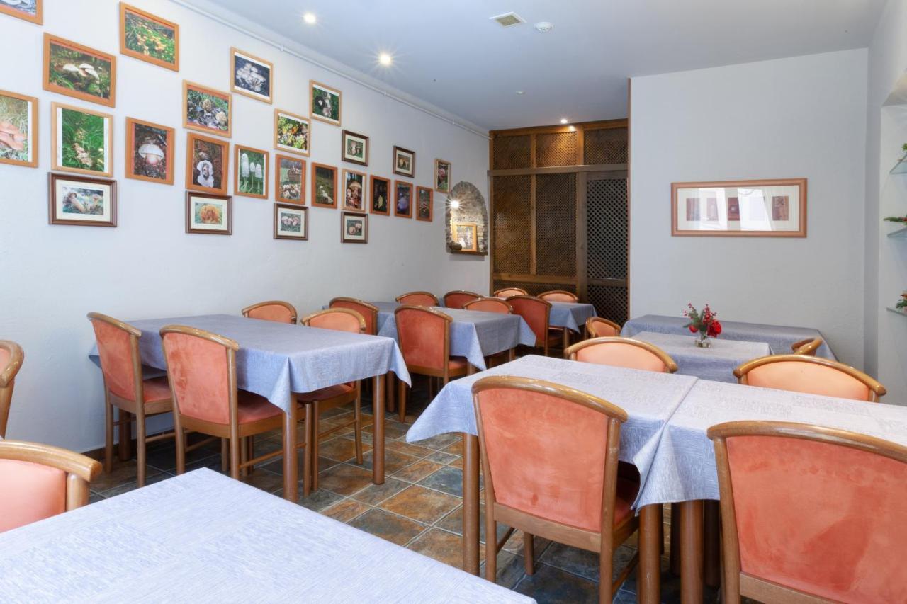 Hotel Fonda Merce Llivia Exterior foto